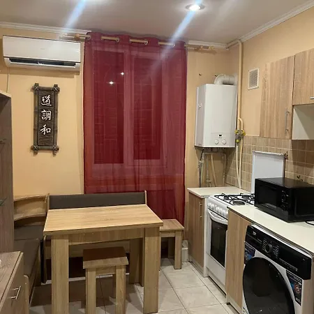 поруч з жд вокзалом 5 спальних місць * Odesa