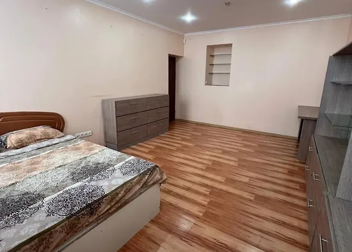 Apartamento поруч з жд вокзалом 5 спальних місць